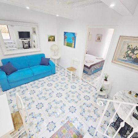 Suite And Relax Tina A 2 Passi Dal Centro E Al Foro Italico Palermo Ngoại thất bức ảnh